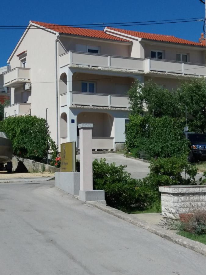 Apartments Poljak Супетарська Драґа Екстер'єр фото