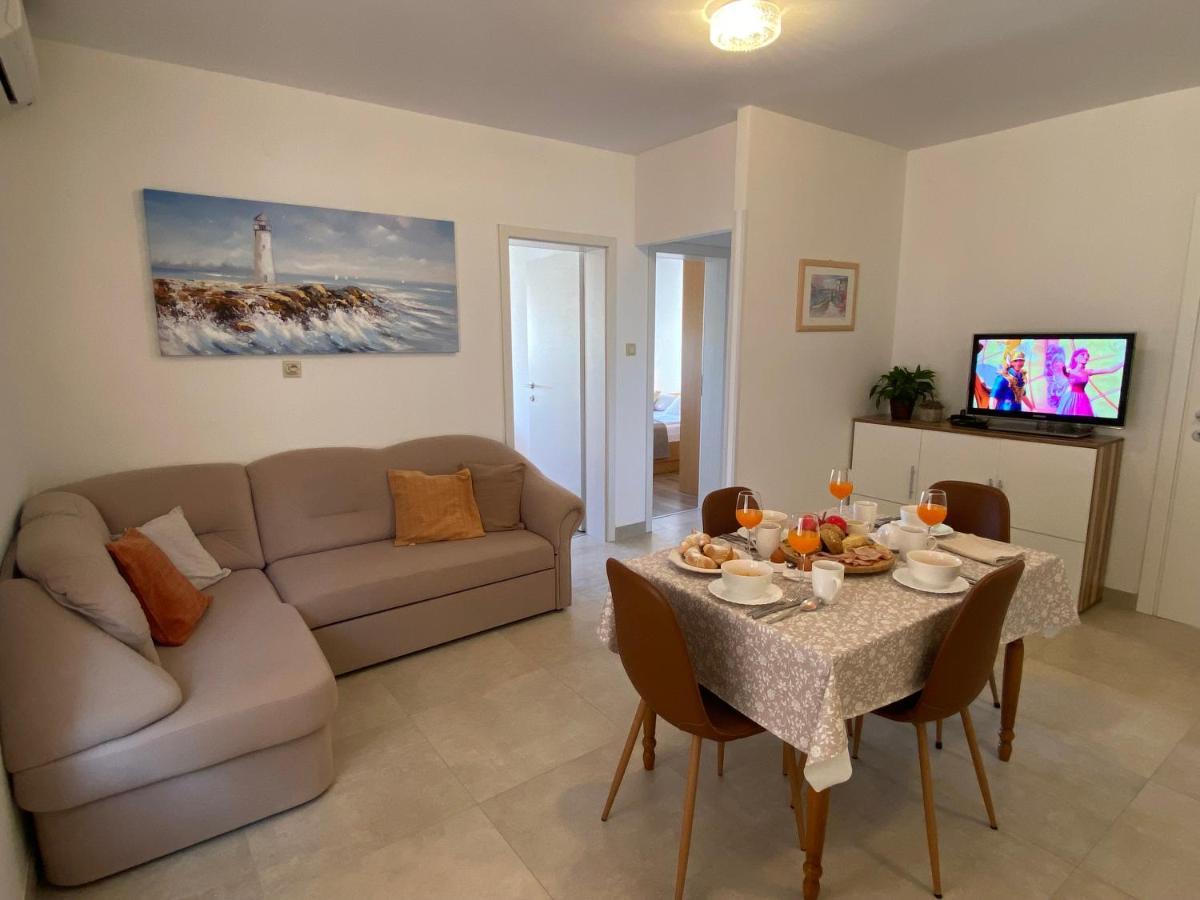 Apartments Poljak Супетарська Драґа Екстер'єр фото